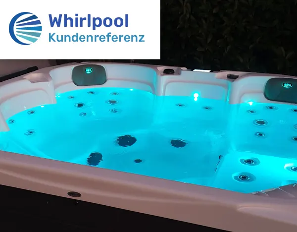 Whirlpool mit Beleuchtung und Wasser